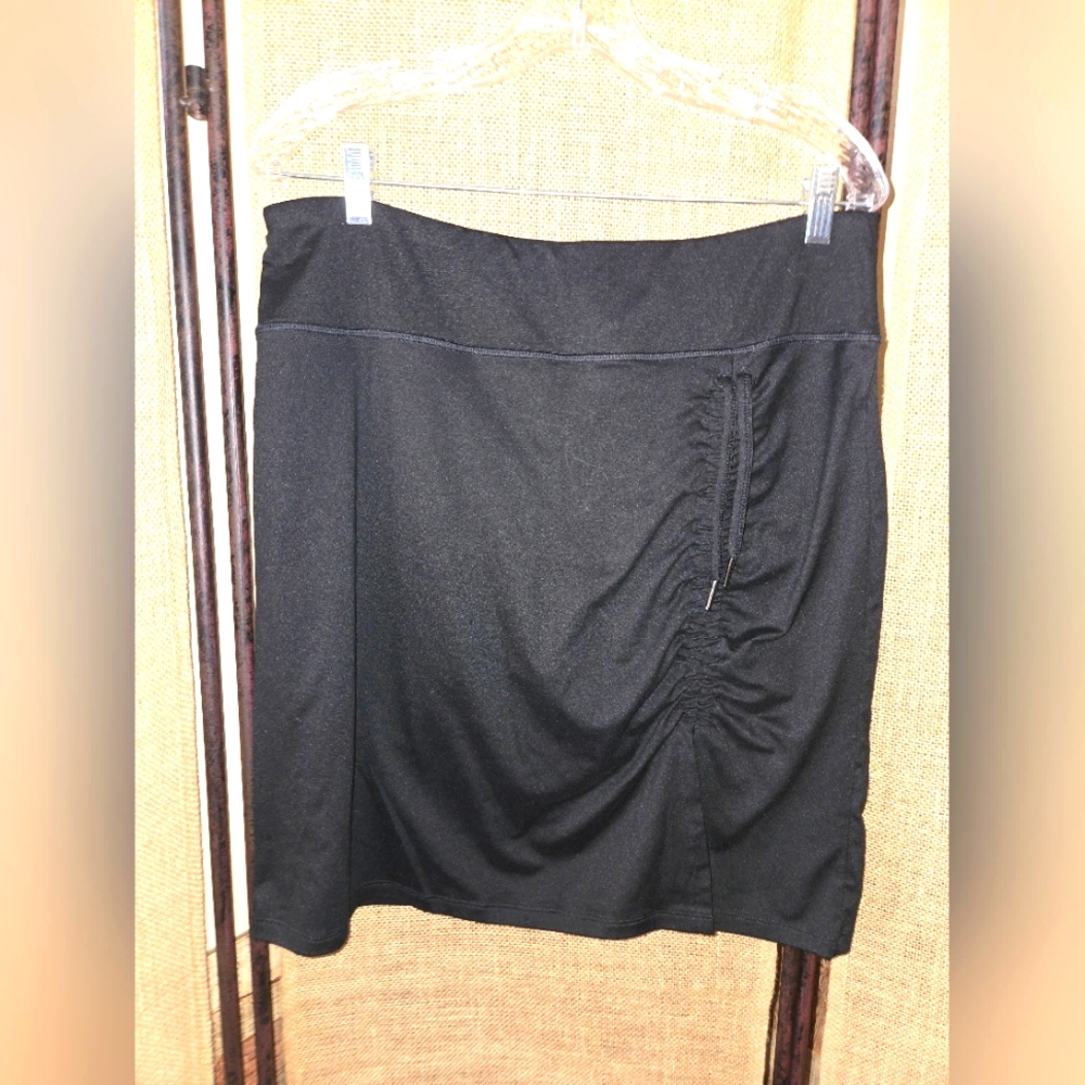Women's Black Soft Knit One Side String Ruched Skort Unknown Brand